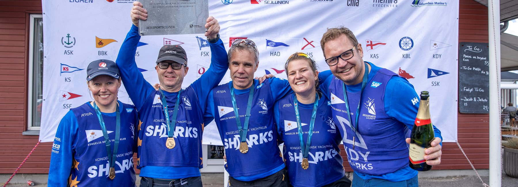 KDY SHARKS tager et år mere som dansk mester